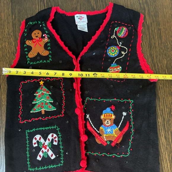 Vtg Nutcracker Womens Ugly Christmas Sweater Vest Size M Ginger Bread Ski Bear - Picture 9 of 11
